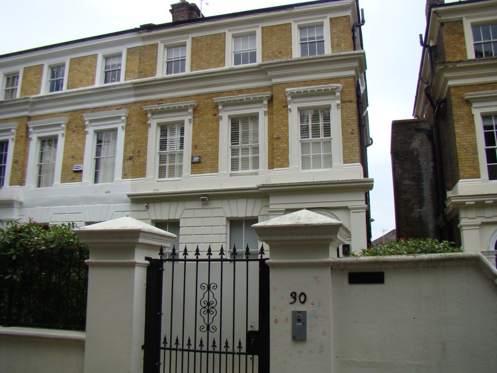 Amy Winehouse death house—30 Camden Square